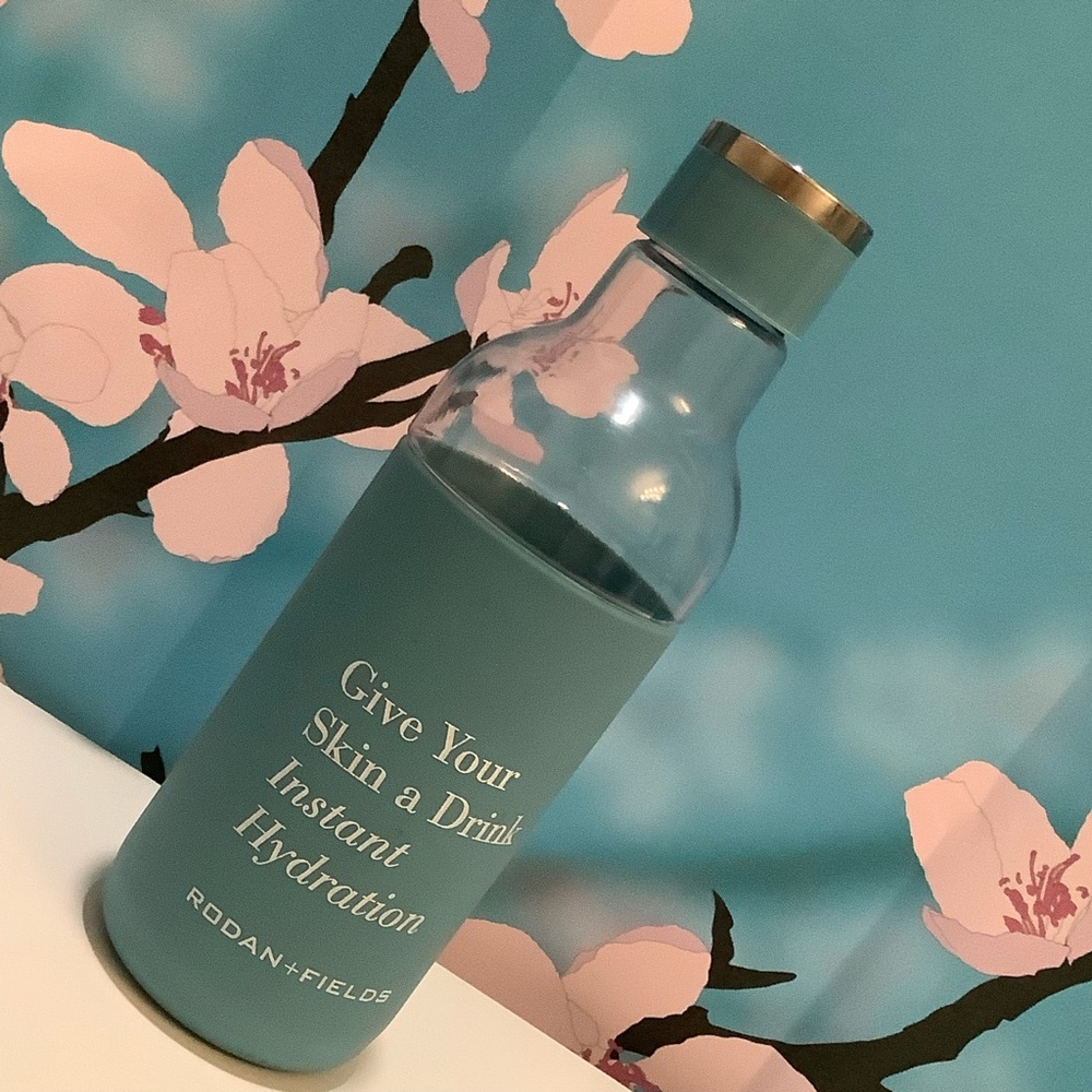 COPY - Rodan + Fields Consultant Hydration Water Bottle
